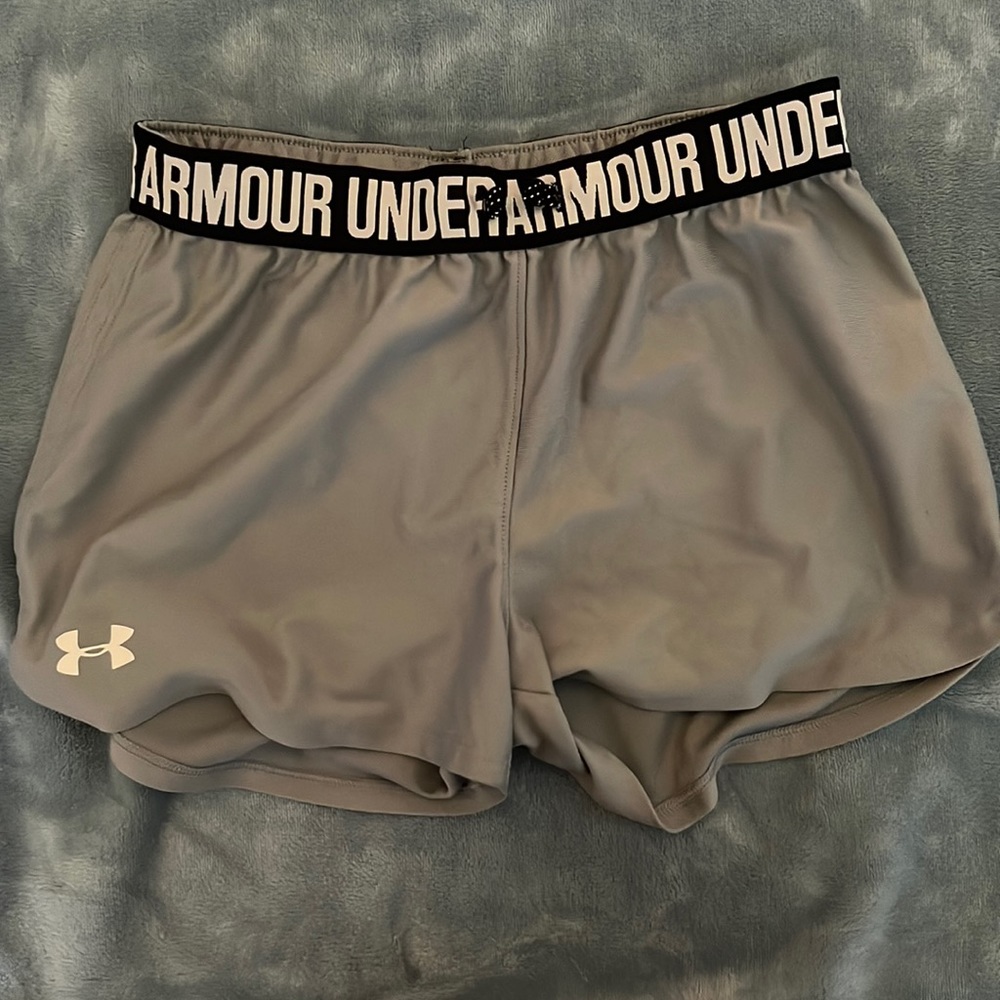 girls youth large under armor shirts